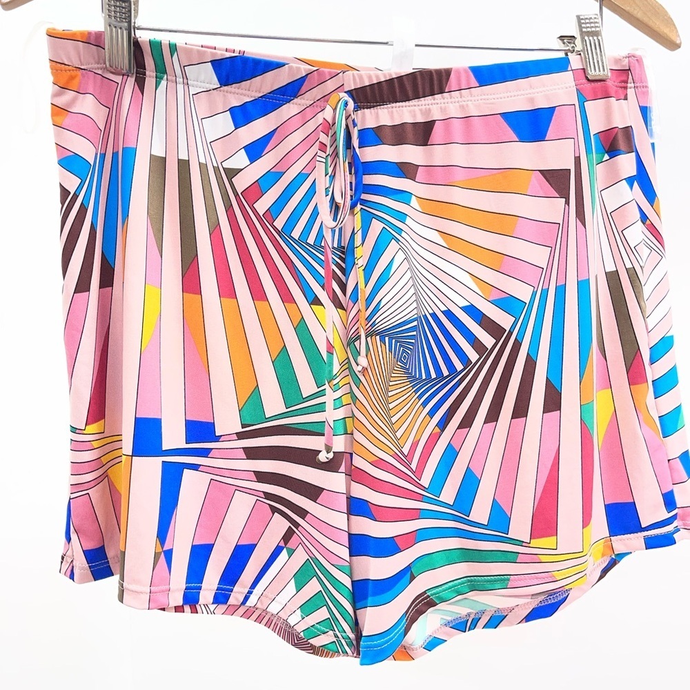 Colorful Geometric‎ Women's Athletic Shorts